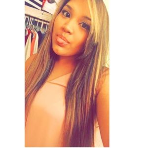 Meet your Posher, Crystal