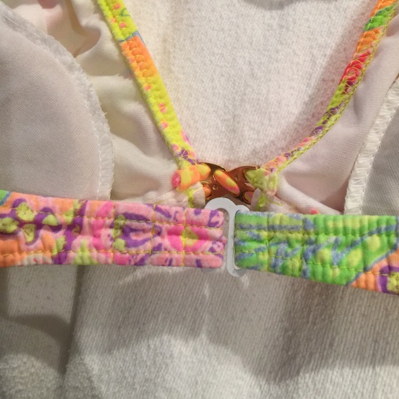 VENUS Neon Bikini Top - Picture 3 of 6