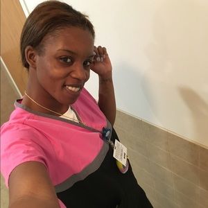 Meet your Posher, Mone