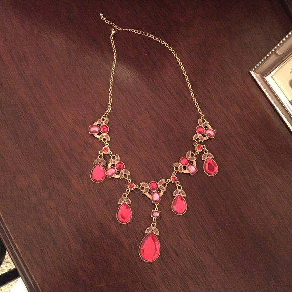 Statement Necklace - Picture 2 of 2
