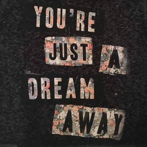 crop top worn a hand full of times - Picture 2 of 2