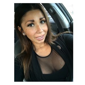 Meet your Posher, Jeannette