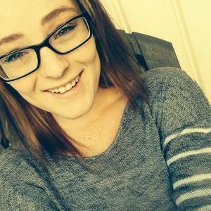 Meet your Posher, Alexis