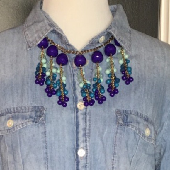 NEW WITH TAGS FRANCESCAS NECKLACE NEVER WORN