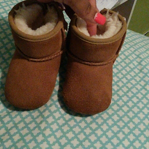 SOLD Jessie Bow Uggs