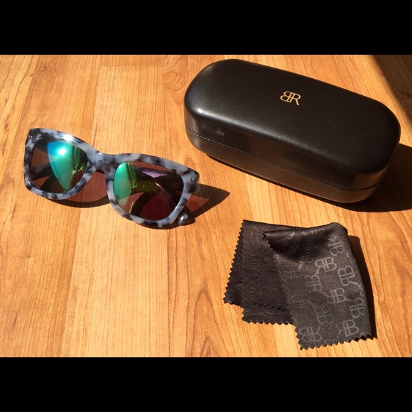 NEW! Banana Republic Sunglasses