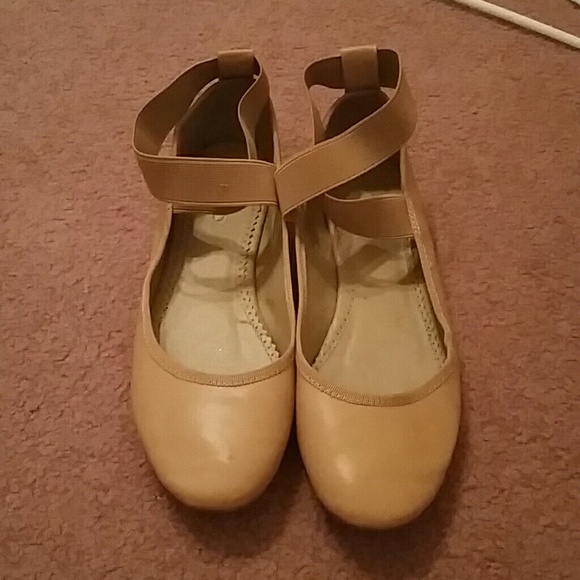 Urban Outfitters Flats