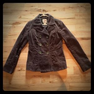 Hardly worn. Excellent condition.