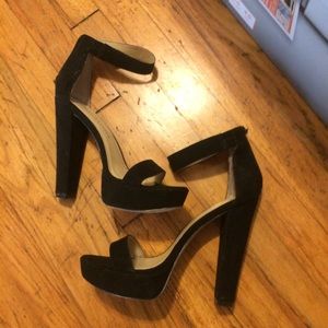 Chinese laundry size 10