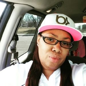 Meet your Posher, Sabrina