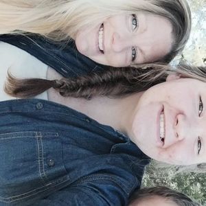 Meet your Posher, Jeannette