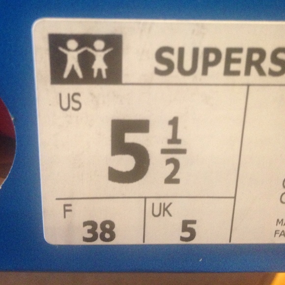 ✖️SOLD ON MERC ✖️ Brand new pink adidas - Picture 2 of 4