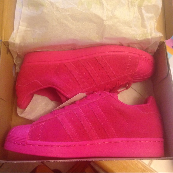 ✖️SOLD ON MERC ✖️ Brand new pink adidas - Picture 3 of 4