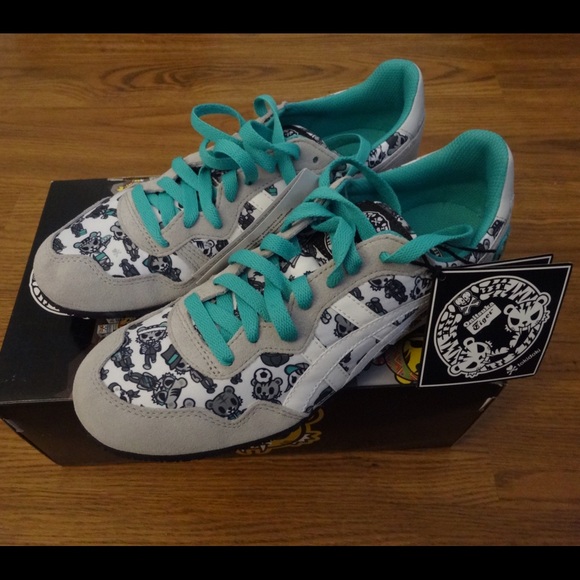 NWT Tokidoki x Onitsuka Tiger Women Serrano shoes