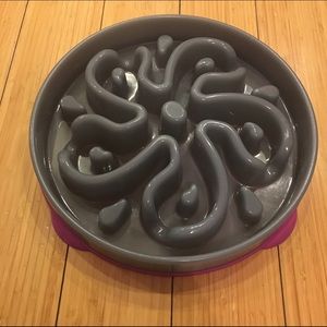 🚫SOLD🚫Doggy Puzzle Bowl to slow eating!!