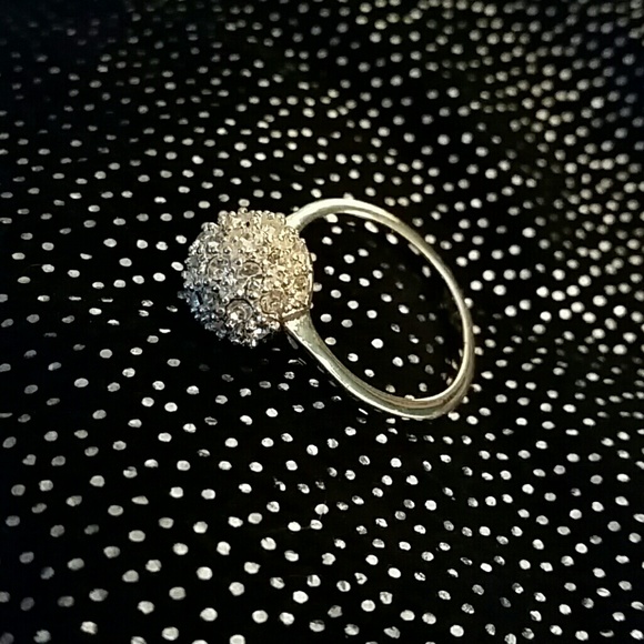 Gorgeous pave ball ring