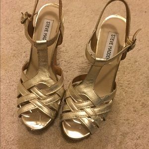 Steve Madden gold wedges
