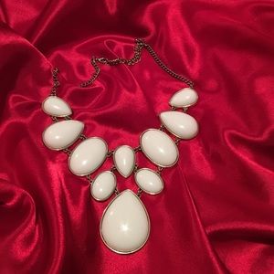 Classy white necklace