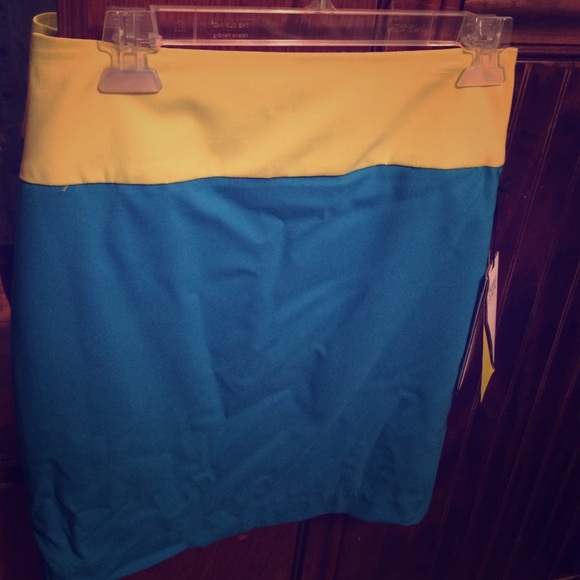 Size 2 NWT Prabal Gurung for target skirt