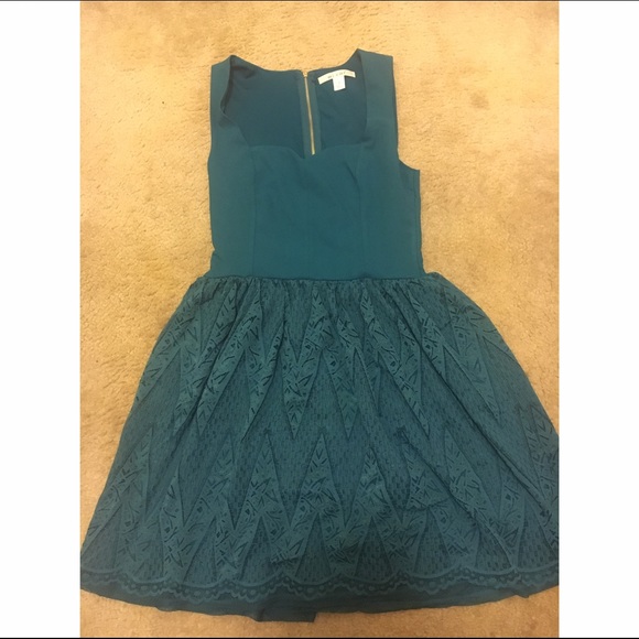 Green dress with beautiful detail!