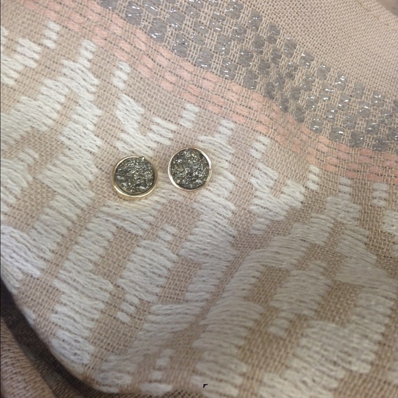 Jewelry - Gorgeous DRUZY earrings