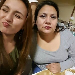 Meet your Posher, Yesenia