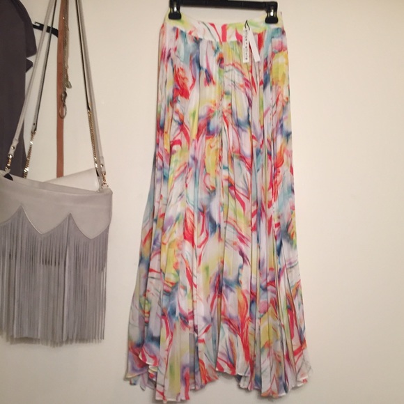 Alice and Olivia watercolor maxi size 0