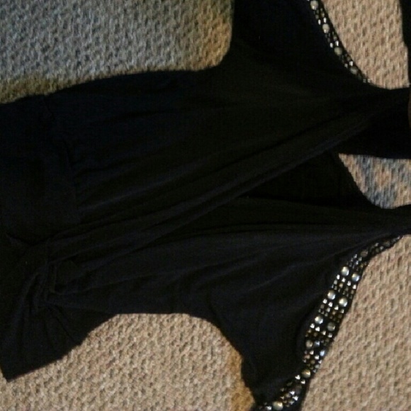 Top - Picture 2 of 3