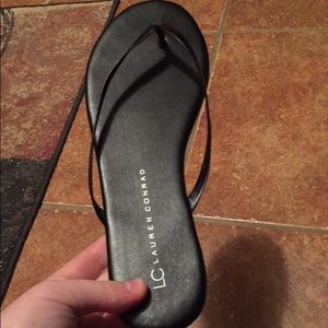Lauren Conrad flip flops