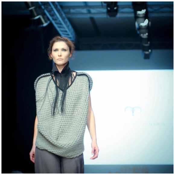 Fashion Designer Collar - Picture 3 of 7