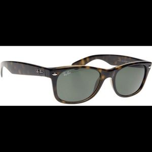 Ray-Ban Wayfarer Sunglasses RB 2132