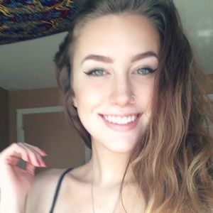 Meet your Posher, Lexi