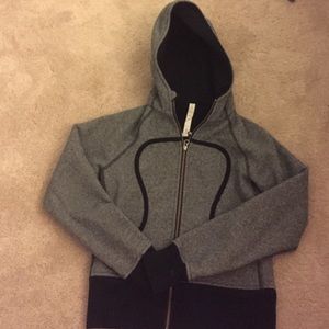 Lulu lemon scuba hoodie size 6. Great condition .
