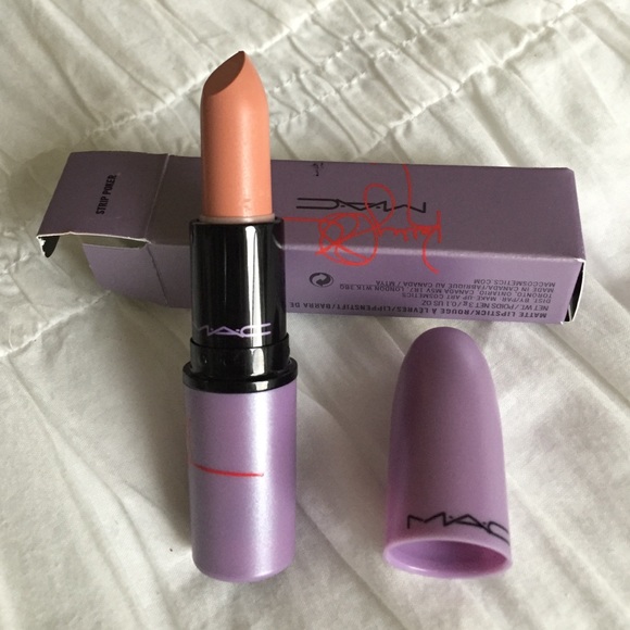 MAC Kelly Osbourne Strip Poker Lipstick