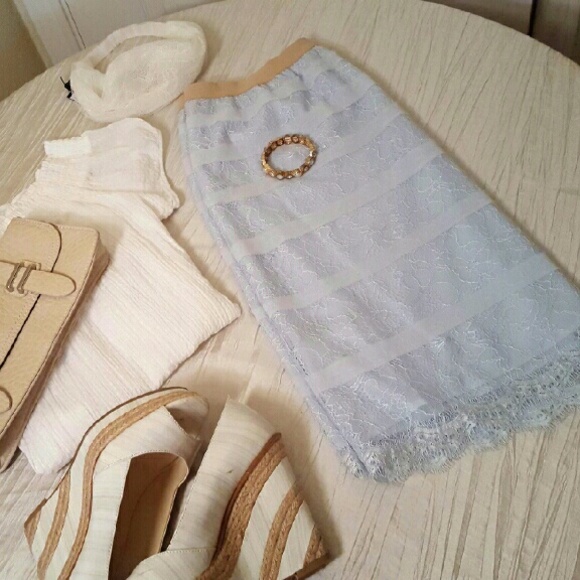 NWT BCBGMaxazria Crystal Blue lace pencil skirt