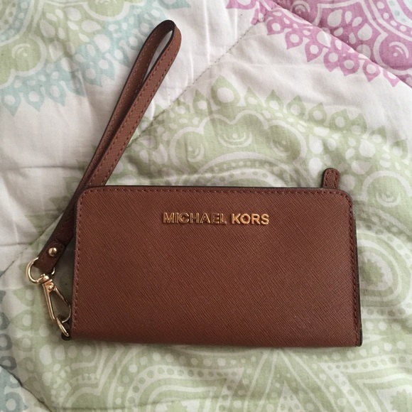 Michael Kors Wristlet