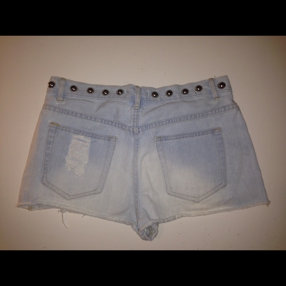 Forever 21 shorts ! - Picture 2 of 2