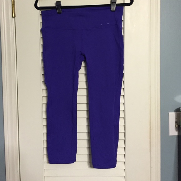 Gap Violet workout skinny capris