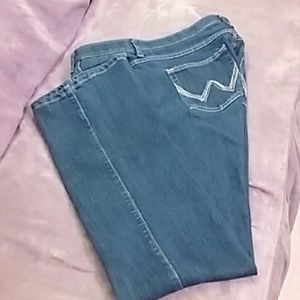 Wrangler  Q-baby Bootcut  jeans. Sz  13/14 new