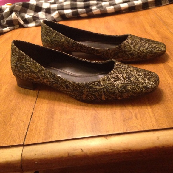 Etienne Aigner flats FINAL SALE!! Giving away 4/26
