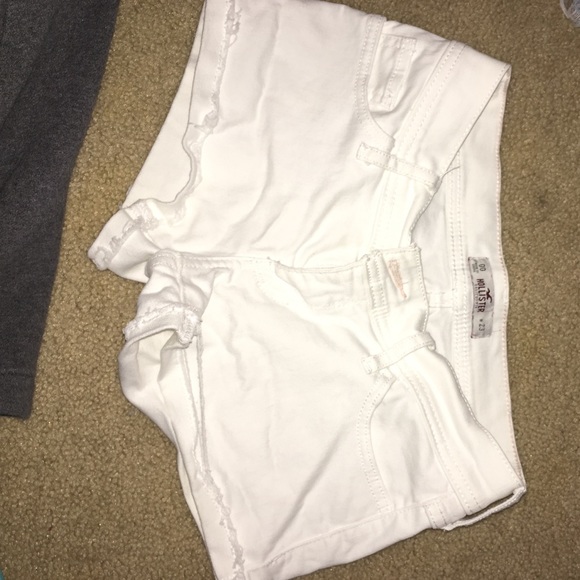 white hollister shorts