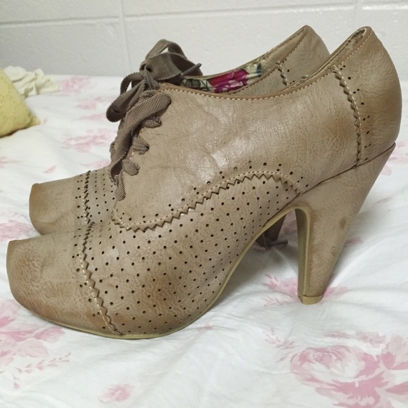 Booties - Picture 3 of 3
