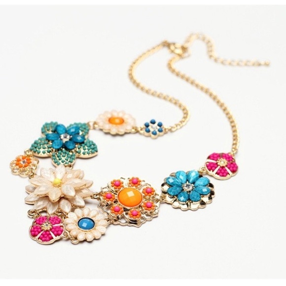 🌸Spring Statement Necklace🌸