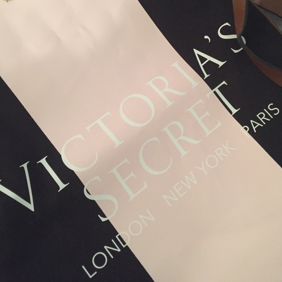 Victoria Secret Beach Bag - Picture 4 of 4