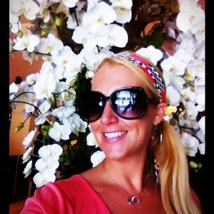 Meet your Posher, Heidi