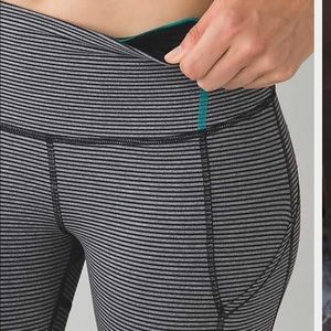 Rebel runners, this pattern excellent condition!