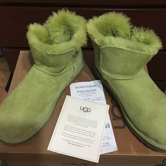 Women ugg mini bailey button - Picture 4 of 4