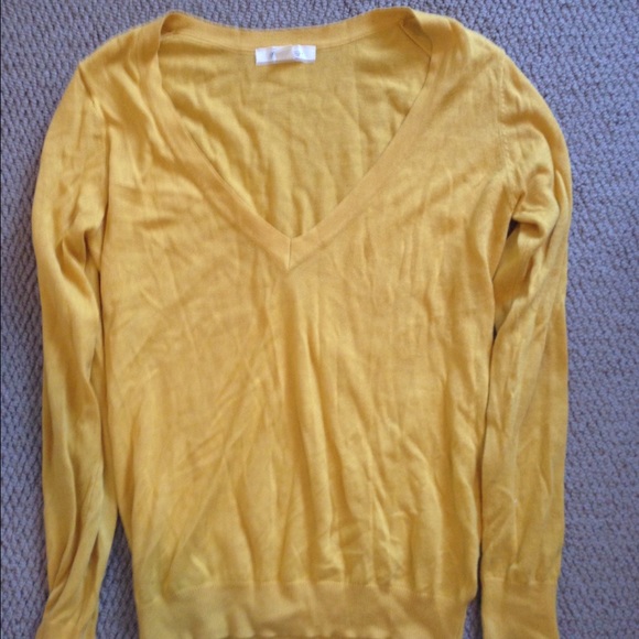 Forever 21 Mustard Yellow V neck Sweater