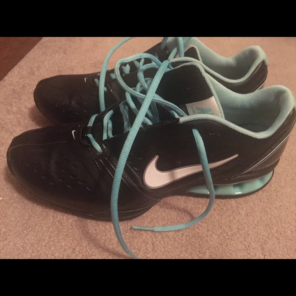 Women's Nike Shox