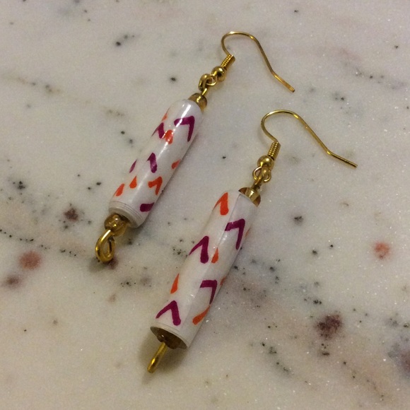 Magenta & Orange Pointed Paper Bead Earrings - Picture 3 of 6